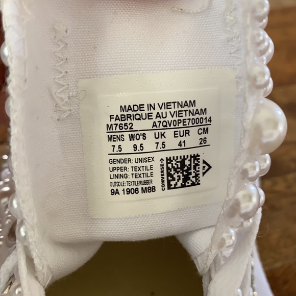 Diamond and pearl white Converse sneakers - Picture 4 of 4
